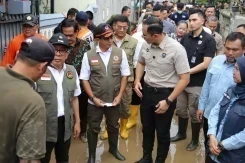 Kepala BNPB Dampingi Dua Menko Tinjau Penanganan Banjir Bekasi